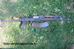 Slika ///aut.-puška.jpg
